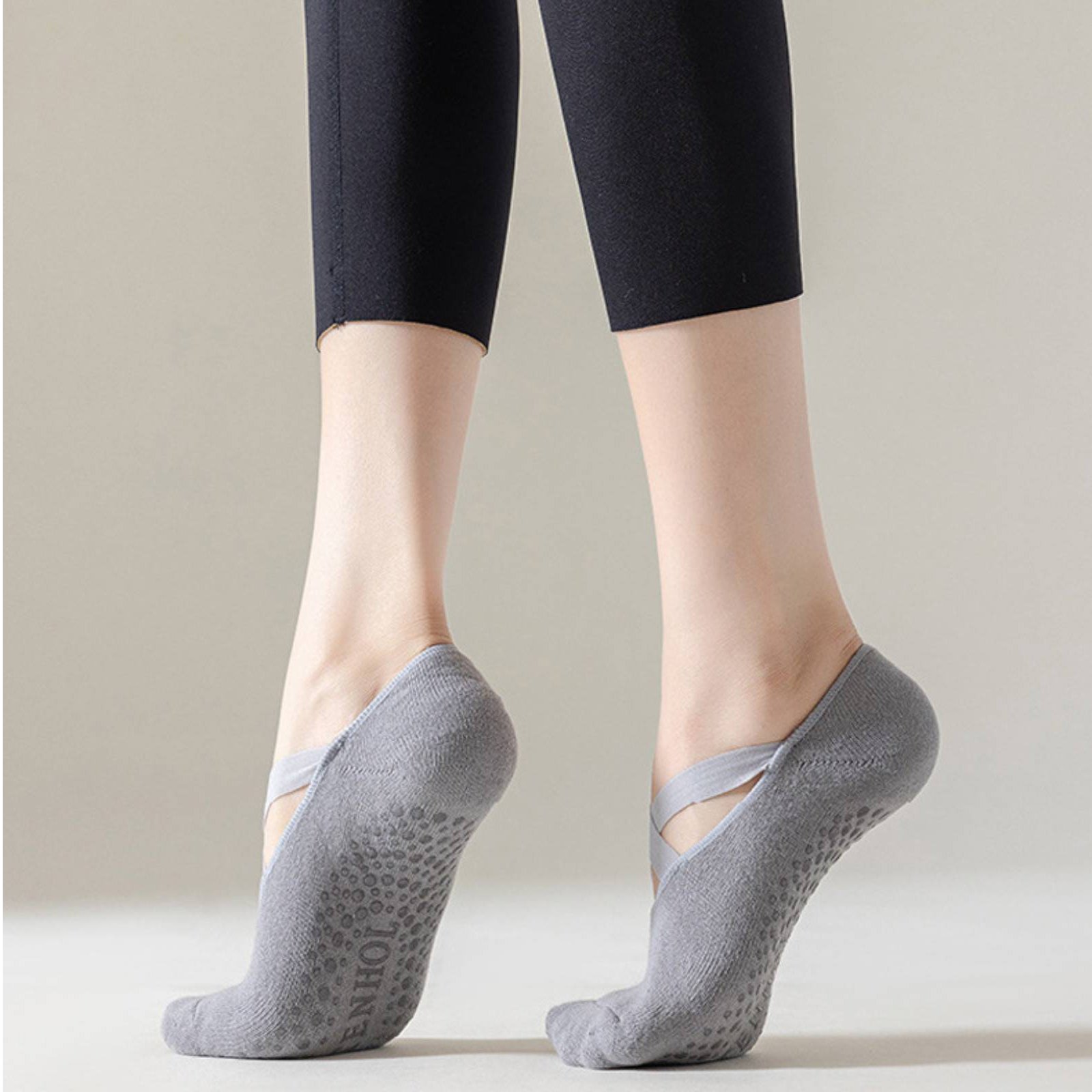 Non Slip Fitness Socks Breatha - Pilates And Yoga Studio ulasan dan harga